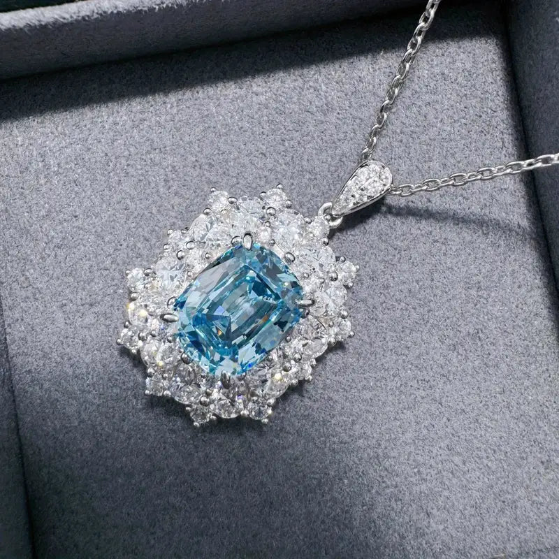 S925 Sterling Silvery 4 Carat Special-Shaped Moissanite Necklace