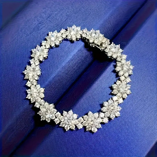 1pc S925 Silver Inlaid 11 Carat Moissanite Cross Pendant Fashion Necklace For Men And Women, Comes With A Boutique Necklace