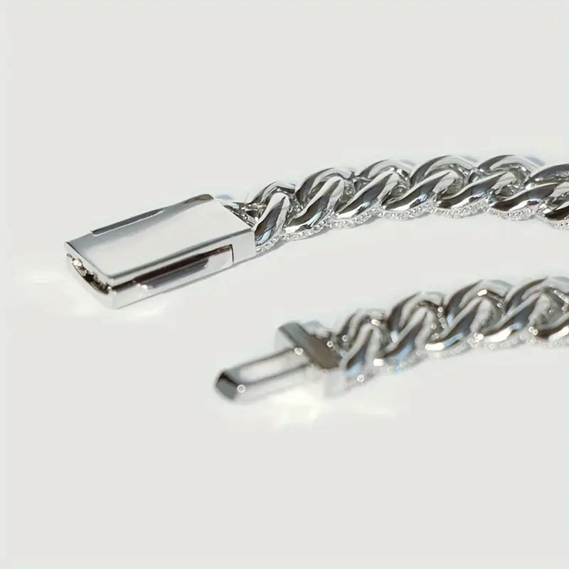 1pc Moissanite Cuban Chain Bracelet - Crafted from S925 Sterling Silver with Brilliant Moissanite Stones